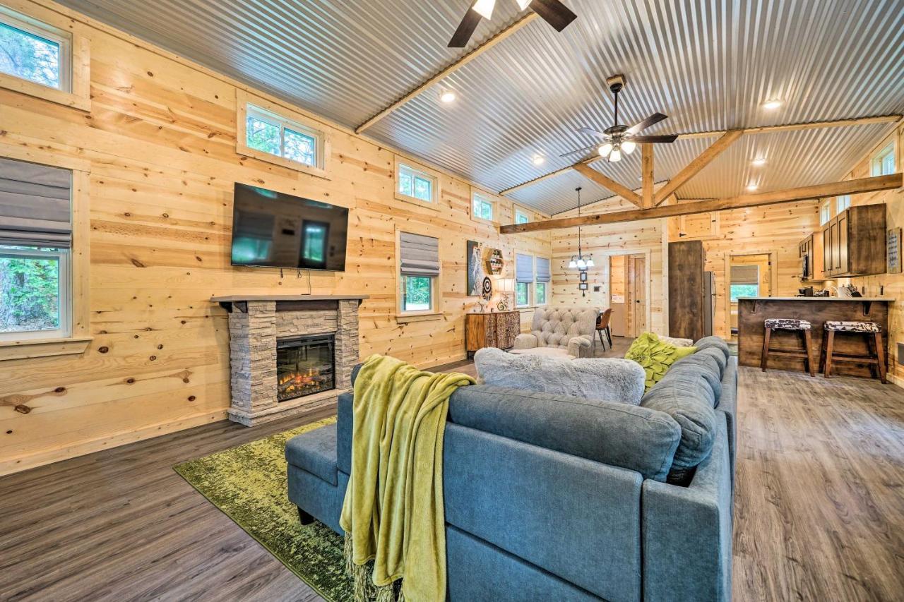 Stylish Cabin By Beavers Bend Hot Tub And Fire Pit Broken Bow Extérieur photo