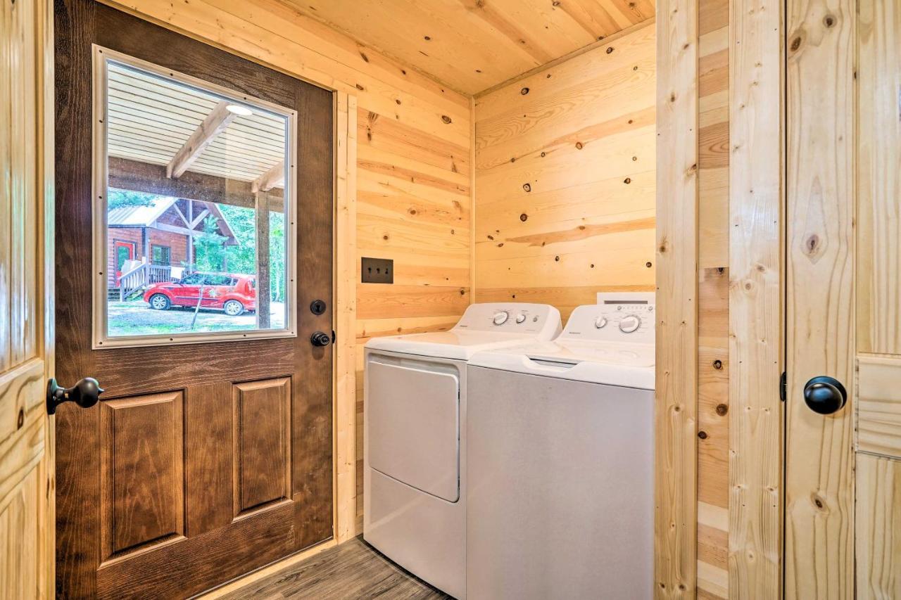 Stylish Cabin By Beavers Bend Hot Tub And Fire Pit Broken Bow Extérieur photo