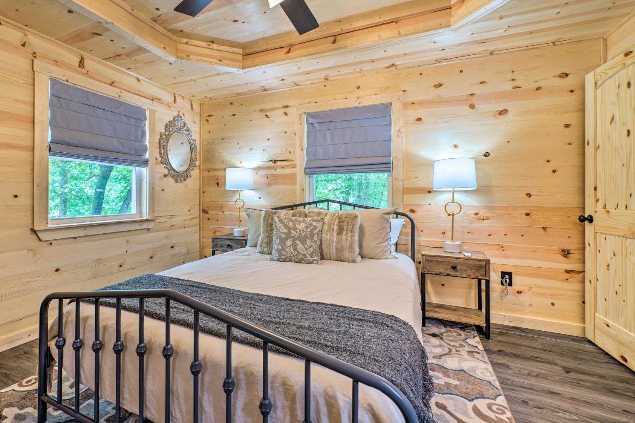 Stylish Cabin By Beavers Bend Hot Tub And Fire Pit Broken Bow Extérieur photo
