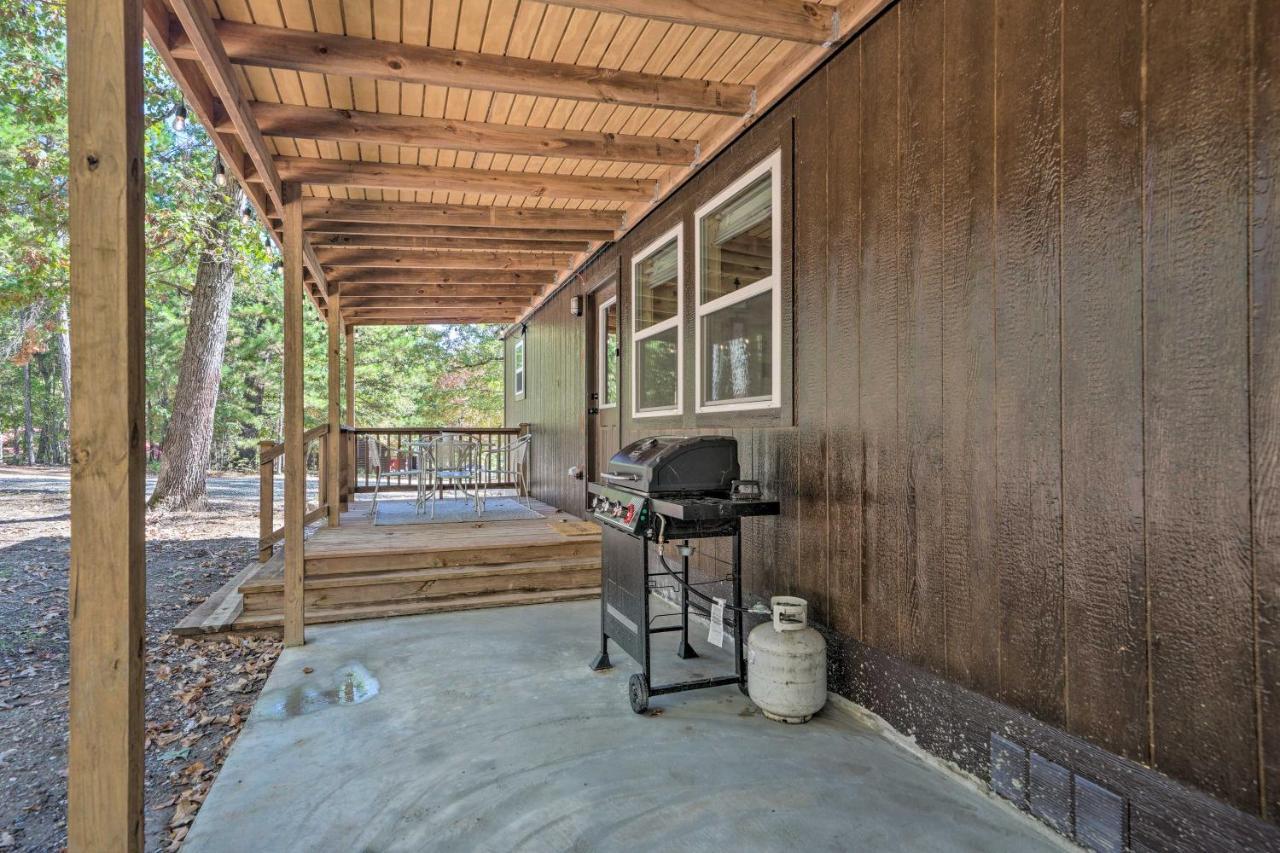 Stylish Cabin By Beavers Bend Hot Tub And Fire Pit Broken Bow Extérieur photo